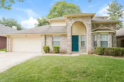 2107 Musket Ridge Dr, Richmond, TX 77406