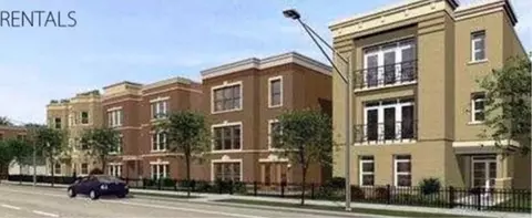 1317 W Taylor St #2F, Chicago, IL 60607