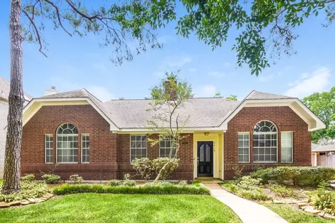 2819 Calender Lake Dr, Missouri City, TX 77459