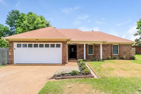 1366 Sandy Stone Ln, Cordova, TN 38016