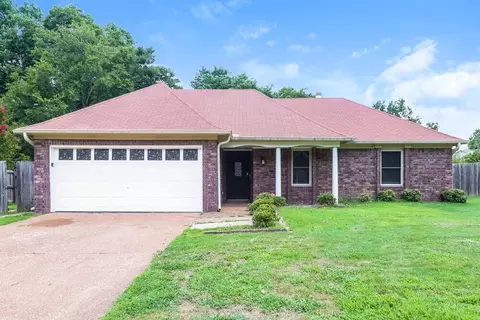 1366 Sandy Stone Ln, Cordova, TN 38016