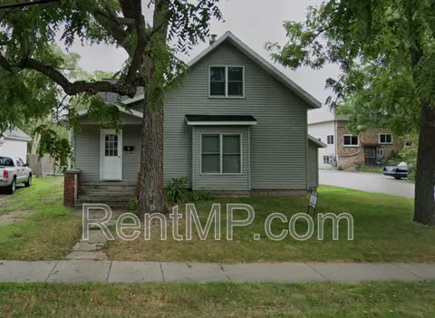 1017 E Broadway St, Mount Pleasant, MI 48858