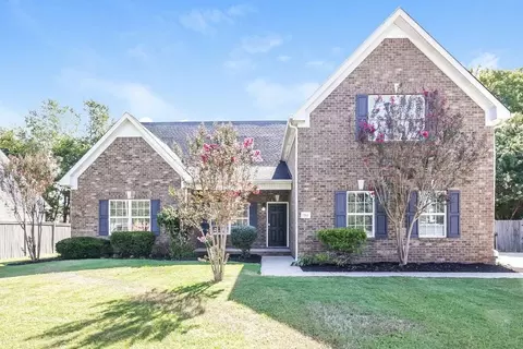 1811 Potters Ct, Murfreesboro, TN 37128