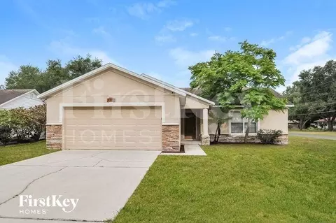 614 NE 2nd Ave, Mulberry, FL 33860