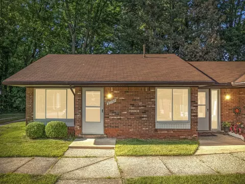31681 Hoover Rd #2, Warren, MI 48093