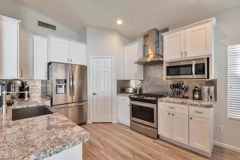 4536 E Rowel Rd, Phoenix, AZ 85050 photo 2