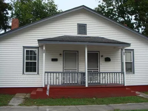 20 Culver St, Savannah, GA 31404