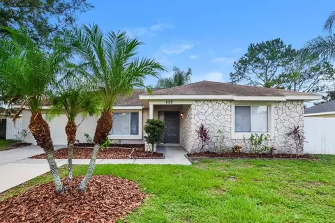 426 Iowa Woods Cir E, Meadow Woods, FL 32824