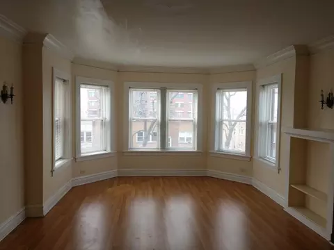 8249 Keating Ave #3, Skokie, IL 60076