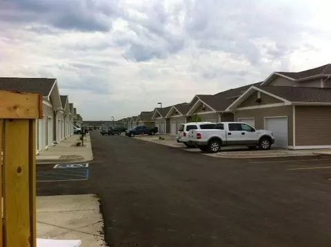 1500 Abraham Pkwy #3, Dickinson, ND 58601