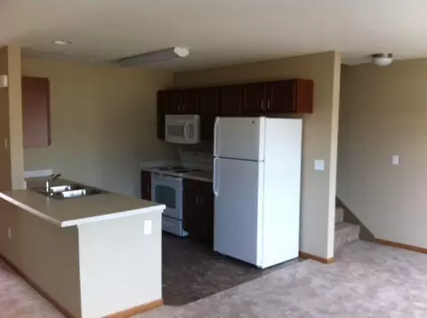 1500 Abraham Pkwy #3, Dickinson, ND 58601