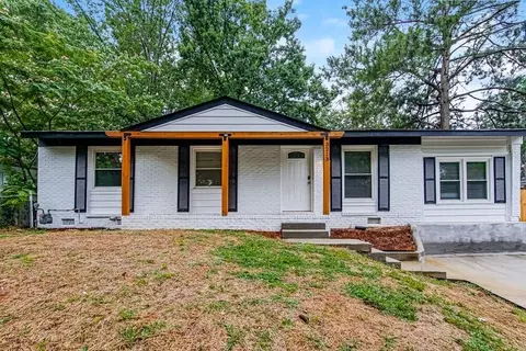 3213 Burntwood Cir, Raleigh, NC 27610