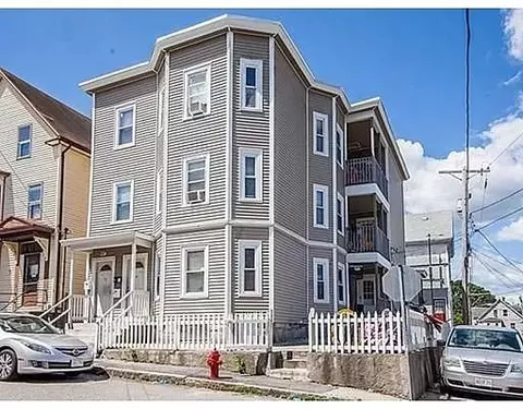 69 Agawam St #1, Lowell, MA 01852