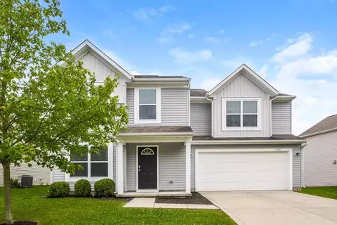11351 Long Lake Dr, Indianapolis, IN 46235