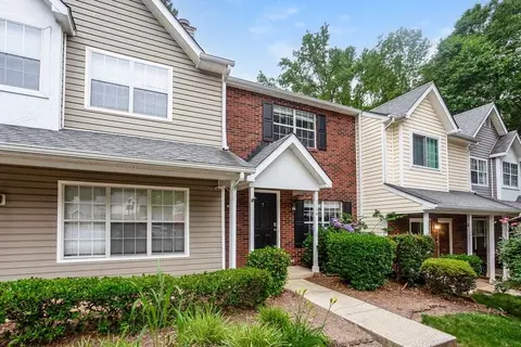 5746 Prescott Ct, Charlotte, NC 28269