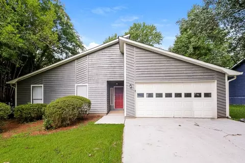 2655 Trotters Walk Trl, Snellville, GA 30078
