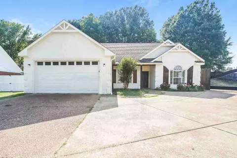 5985 Eagle Ln, Olive Branch, MS 38654