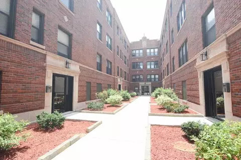 2203 W Eastwood Ave #2SE, Chicago, IL 60625