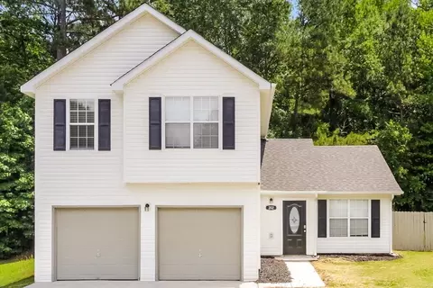 202 Goldleaf Dr, Hampton, GA 30228 photo 1