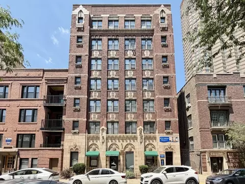 612 W Patterson Ave #709, Chicago, IL 60613