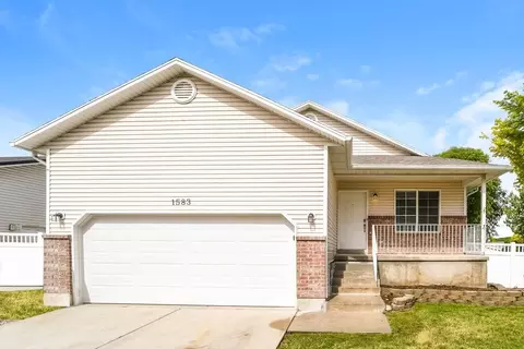 1583 Nw, Clearfield, UT 84015