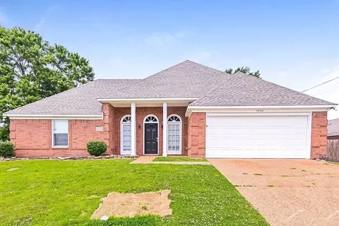 5493 Kindle Creek Dr, Memphis, TN 38141