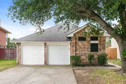 1307 Jasmine Dr, Lewisville, TX 75077
