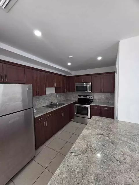 681 SW 29th Ter, Fort Lauderdale, FL 33312