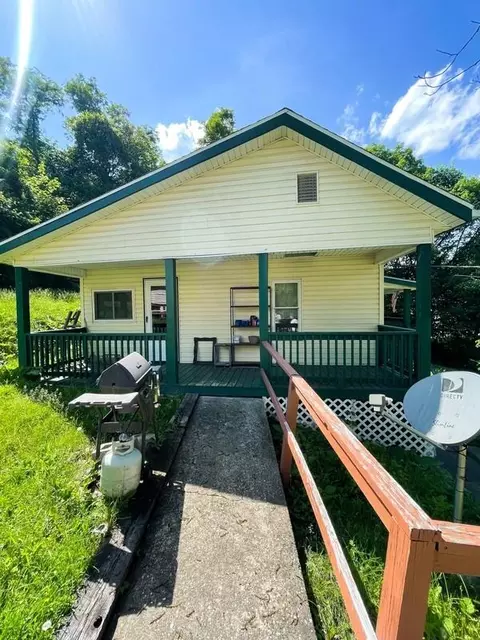 1219 12 Tweed Ave, Steubenville, OH 43952