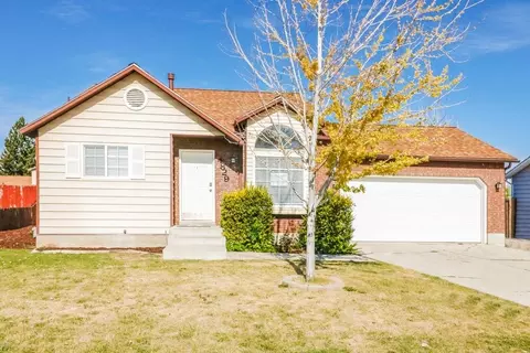 4829 Sw, Roy, UT 84067