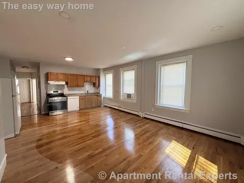 119 Harvard St #1, Cambridge, MA 02139
