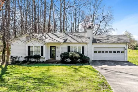 615 Beau Ct, Winder, GA 30680