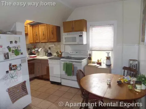 22 Highland Rd #2, Somerville, MA 02144