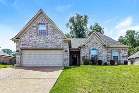 1303 Shetland Dr, Southaven, MS 38671