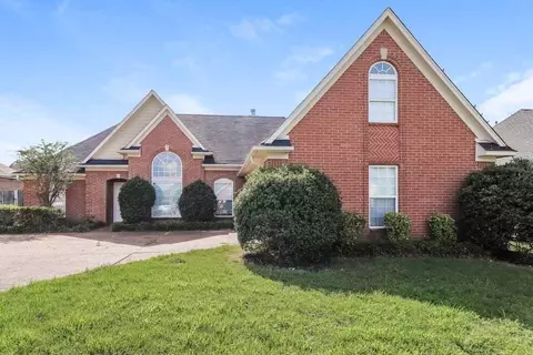 5061 Thornebrook Cv, Arlington, TN 38002