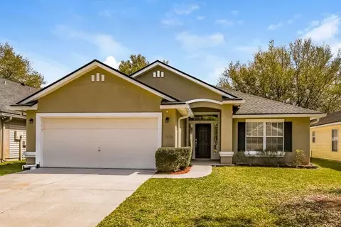 8323 Staplehurst Dr W, Jacksonville, FL 32244
