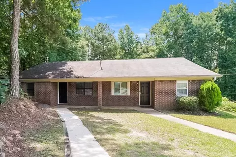 8375 Warren Dr, Douglasville, GA 30134