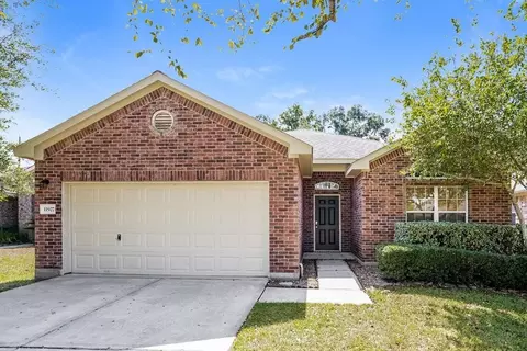 11927 Belle Ct, Pinehurst, TX 77362