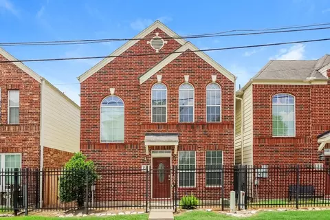 1761 Aden Dr, Houston, TX 77003