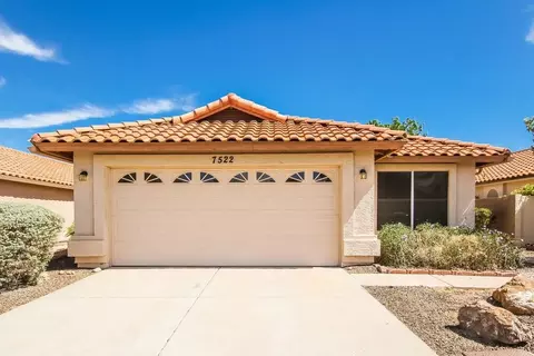 7522 W Kerry Ln, Glendale, AZ 85308