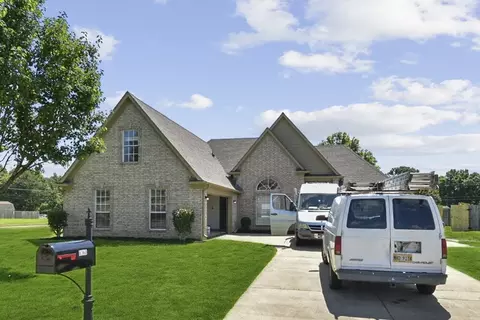 8360 Everest Xing, Southaven, MS 38672