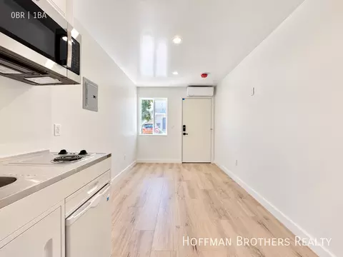 11957 Rochester Ave #A, Los Angeles, CA 90025