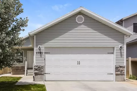 1791 E Tumwater Ln, Eagle Mountain, UT 84005