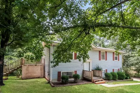 108 Country Pl, Woodstock, GA 30188