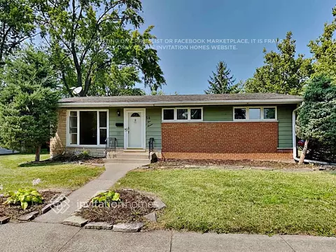 314 E Palmer Ave, Addison, IL 60101