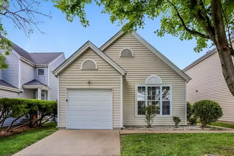 1280 Garden Village Dr, Florissant, MO 63031