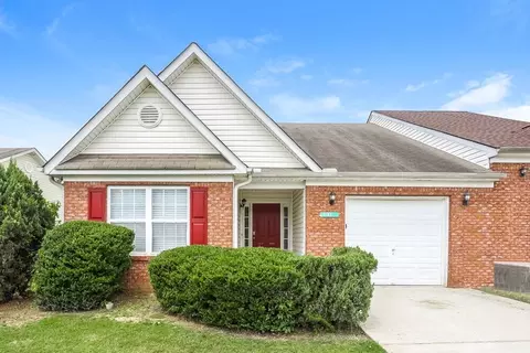 2167 Red Oak Cir, Union City, GA 30291