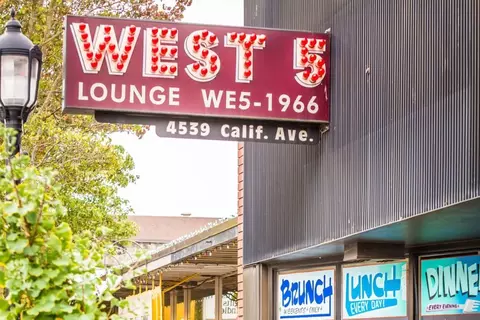 4730 California Ave SW, Seattle, WA 98116