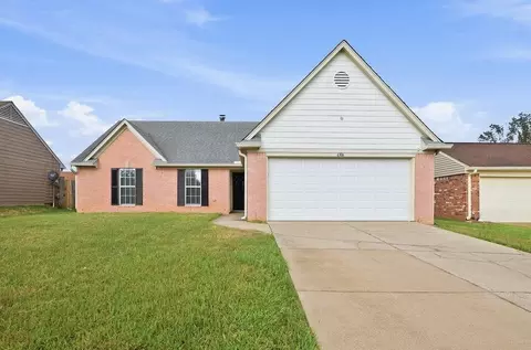 6306 Magnolia Lakes Dr, Olive Branch, MS 38654