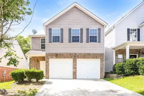 142 Southwind Ln, Newnan, GA 30265